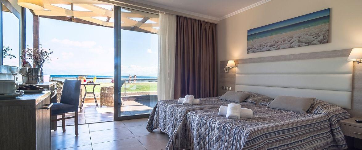 Messonghi Beach Holiday Resort モライティカ エクステリア 写真