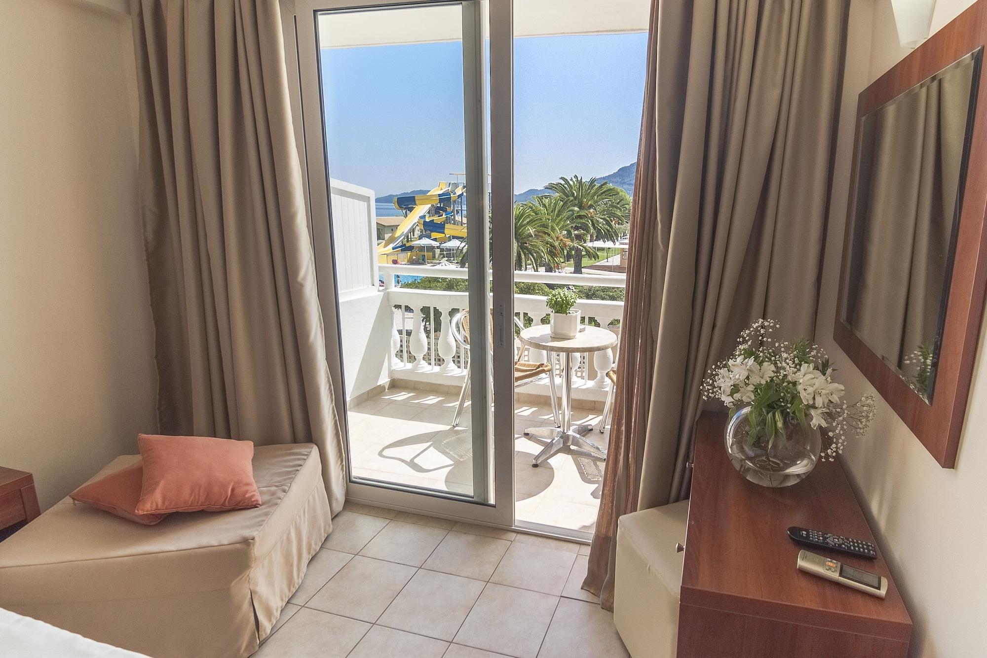 Messonghi Beach Holiday Resort モライティカ エクステリア 写真