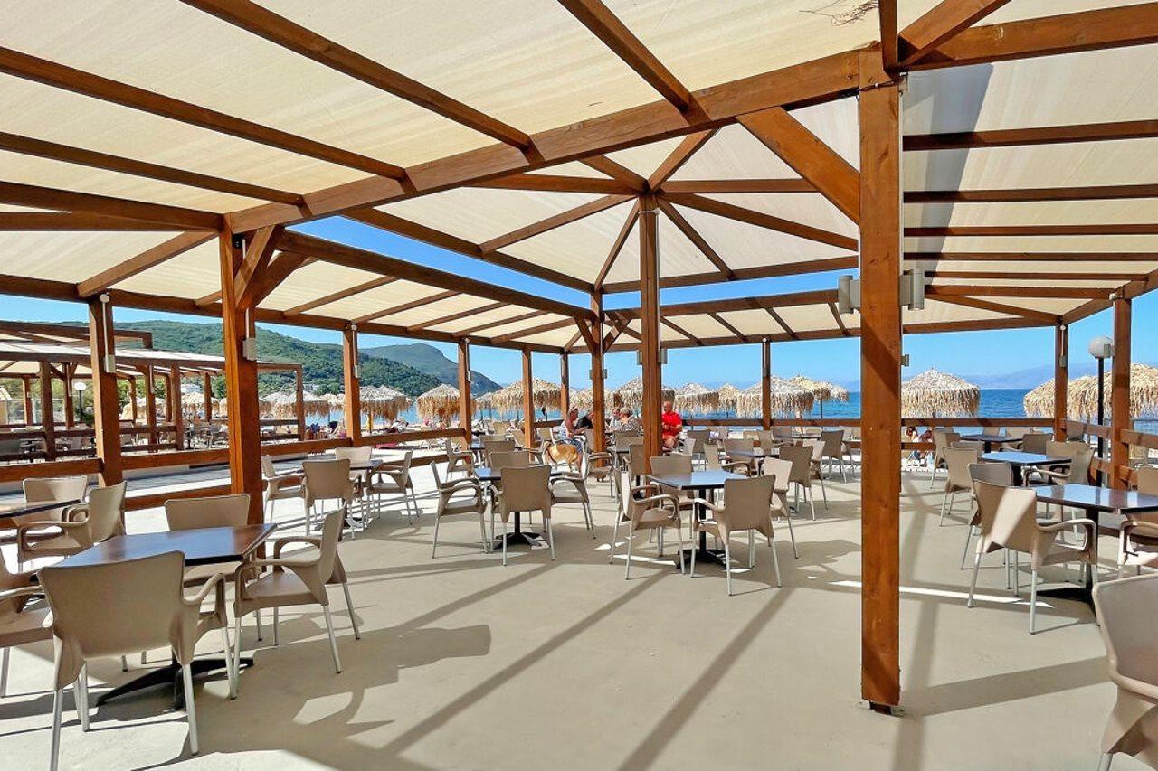 Messonghi Beach Holiday Resort モライティカ エクステリア 写真