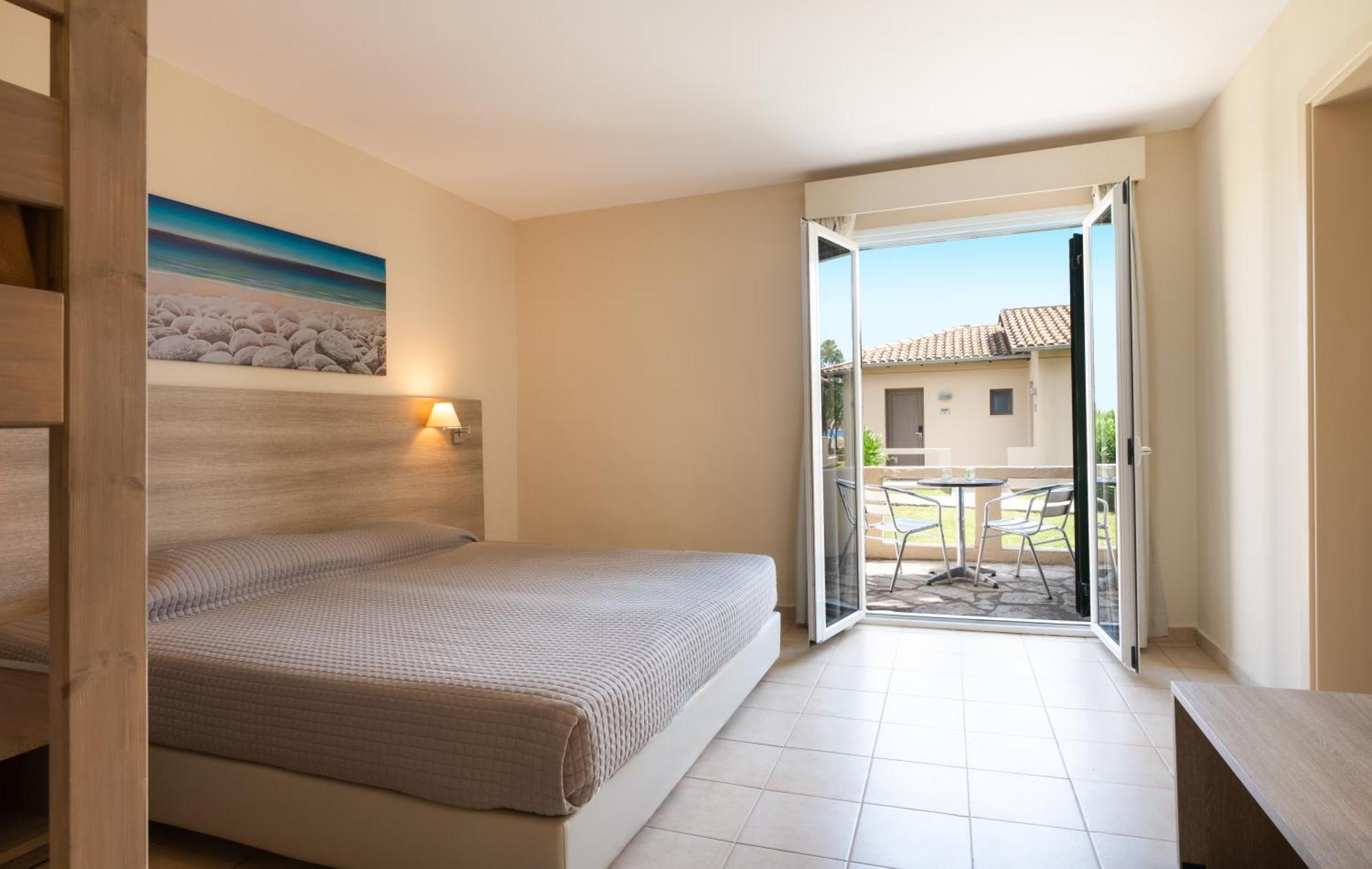 Messonghi Beach Holiday Resort モライティカ エクステリア 写真