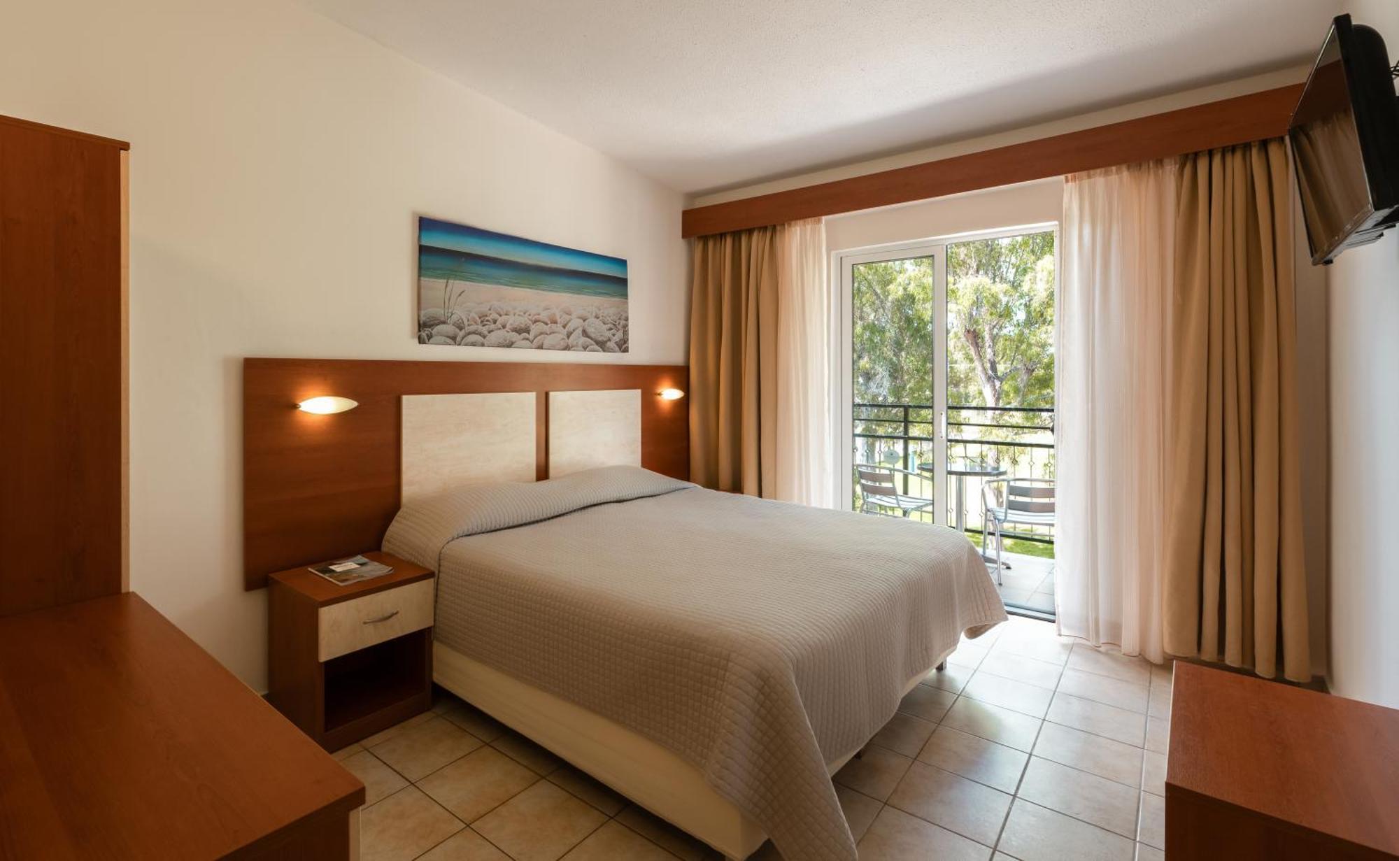 Messonghi Beach Holiday Resort モライティカ エクステリア 写真