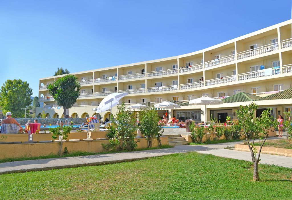 Messonghi Beach Holiday Resort モライティカ エクステリア 写真