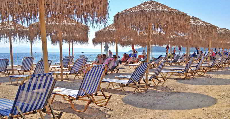 Messonghi Beach Holiday Resort モライティカ エクステリア 写真